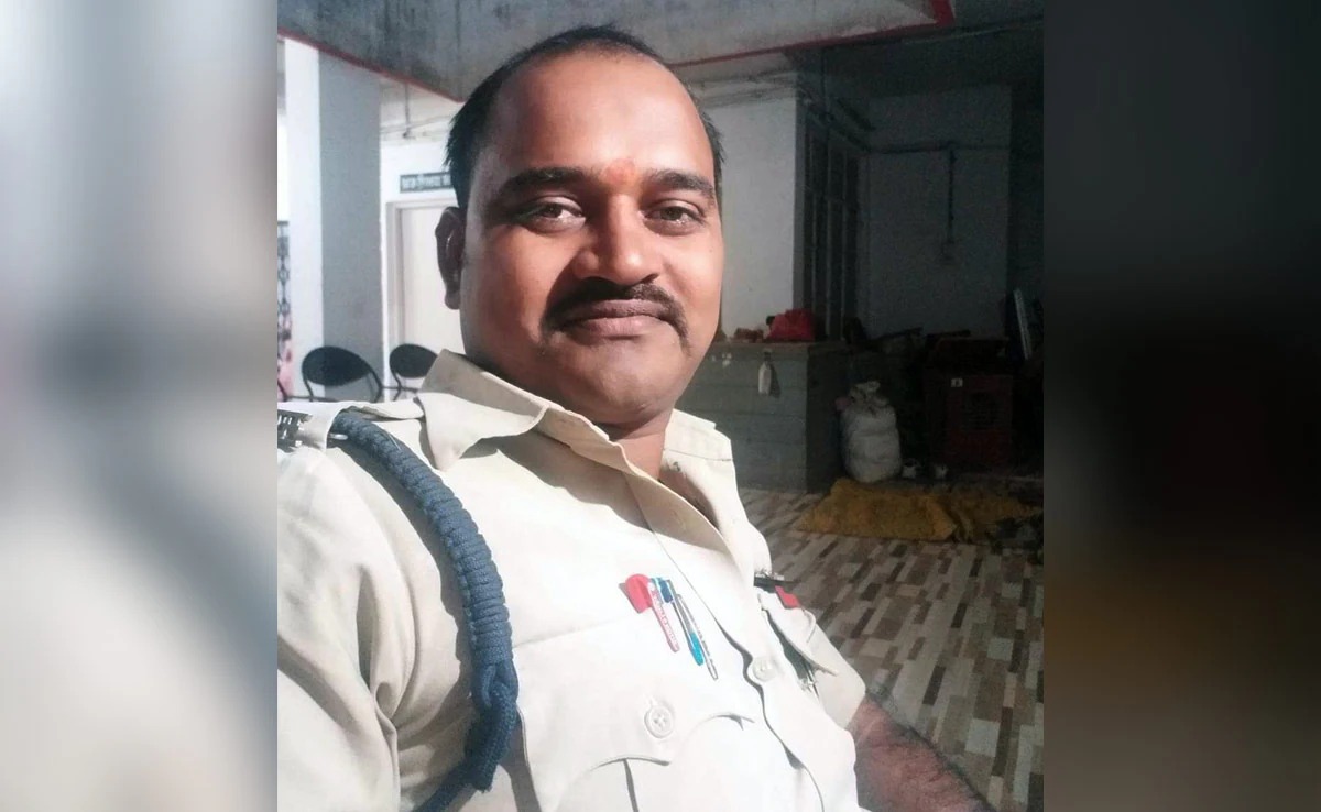 Cop crushed to death by tractor-trolley used for illegal sand mining in MP; 2 held
